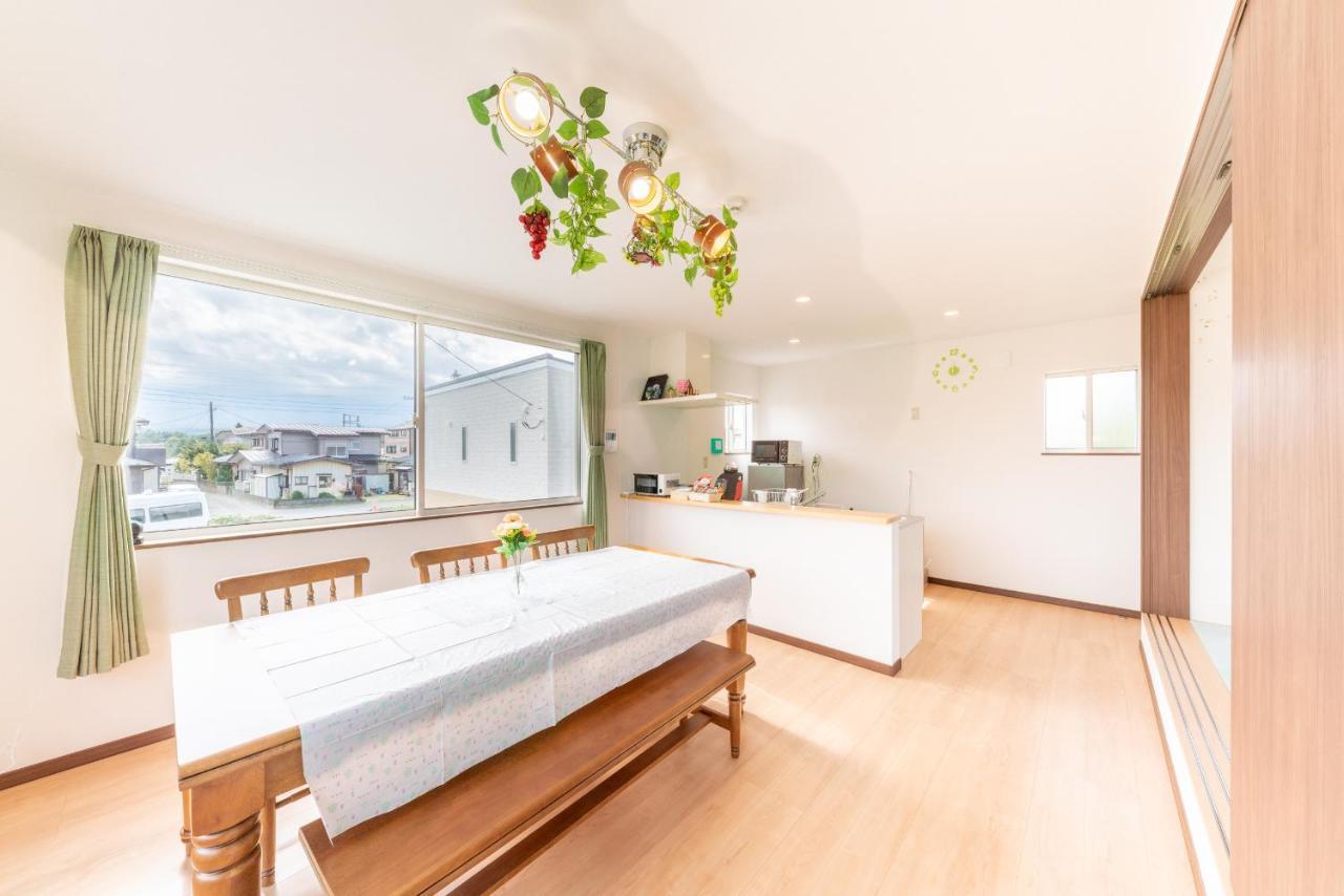 Private House Clover ฟูจิคาวากุจิโกะ ภายนอก รูปภาพ